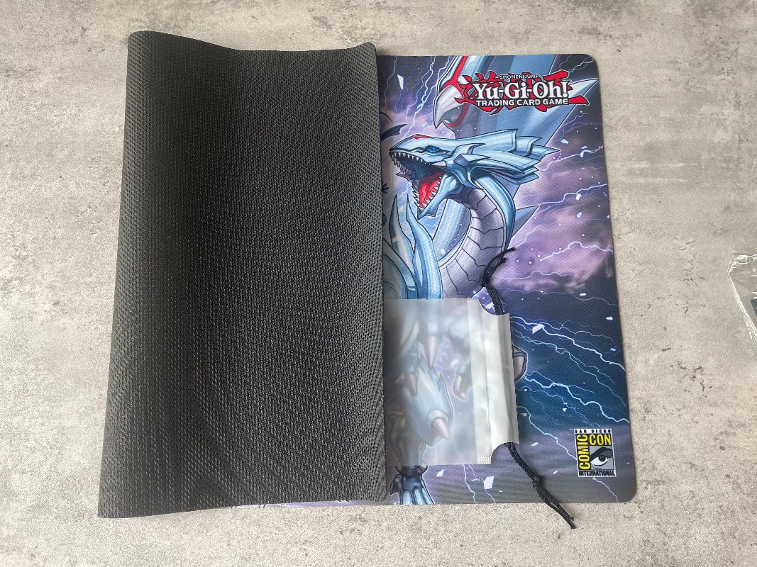 600x350mm Yu-Gi-Oh! Dragon Mas – Board Game Master Bewertung und Preis