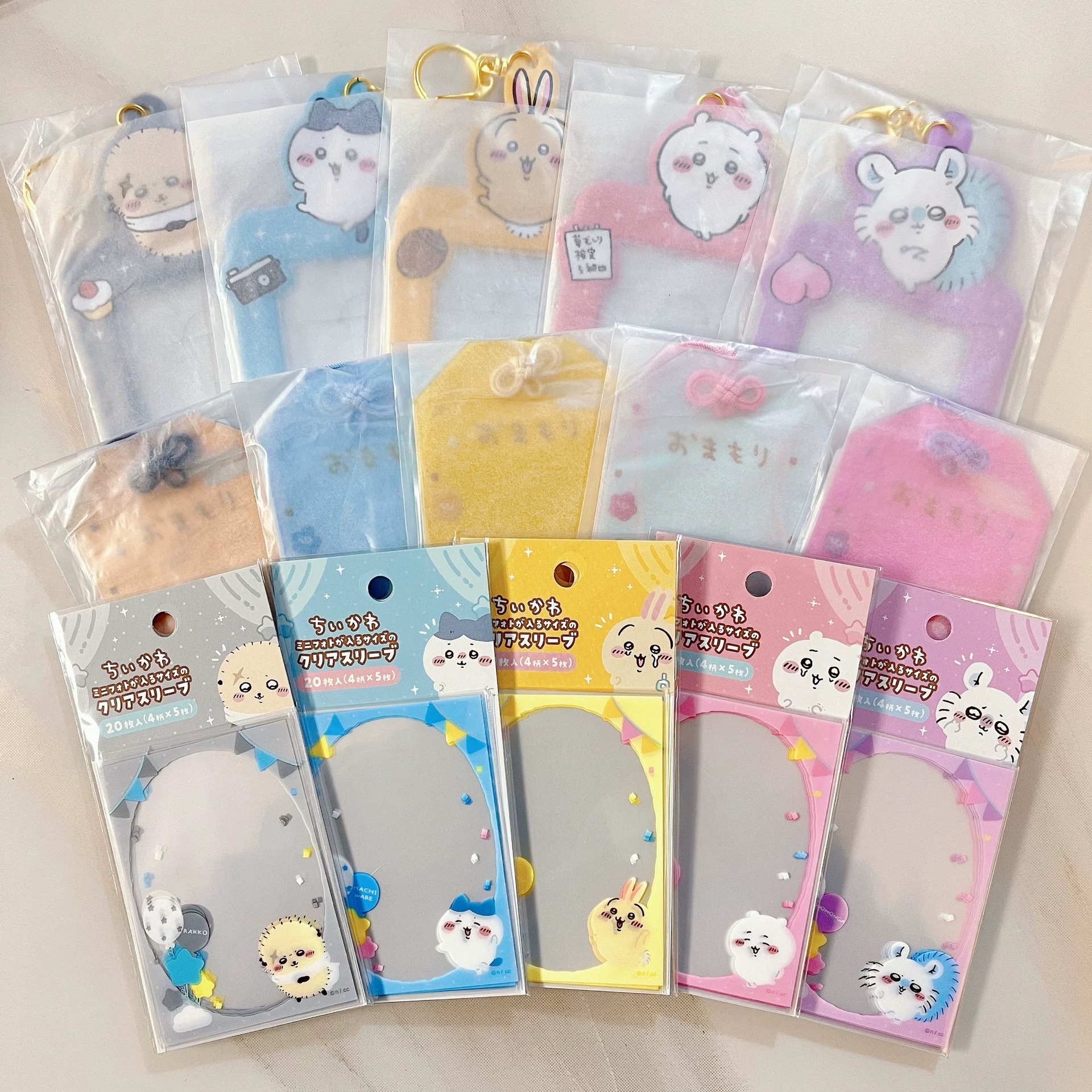 yiji Usagi Hachiware Momonga C – Card Sleeves Protector Bewertung und Preis